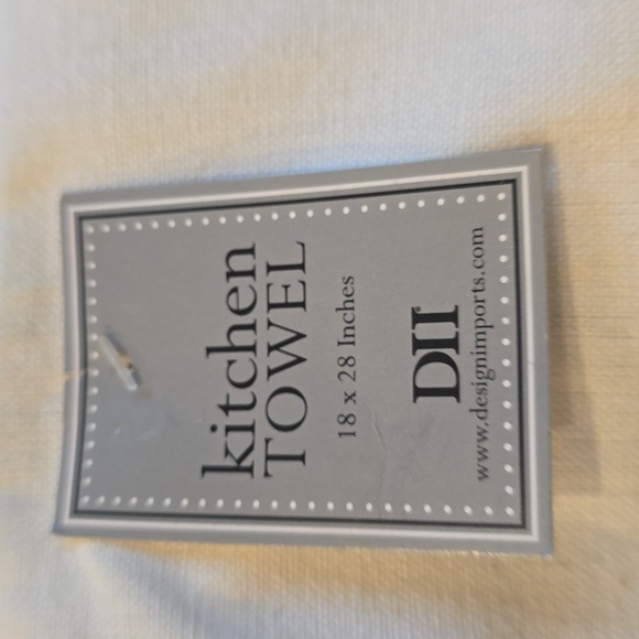 White and Green Kitchen Towel - Picture 5 of 5